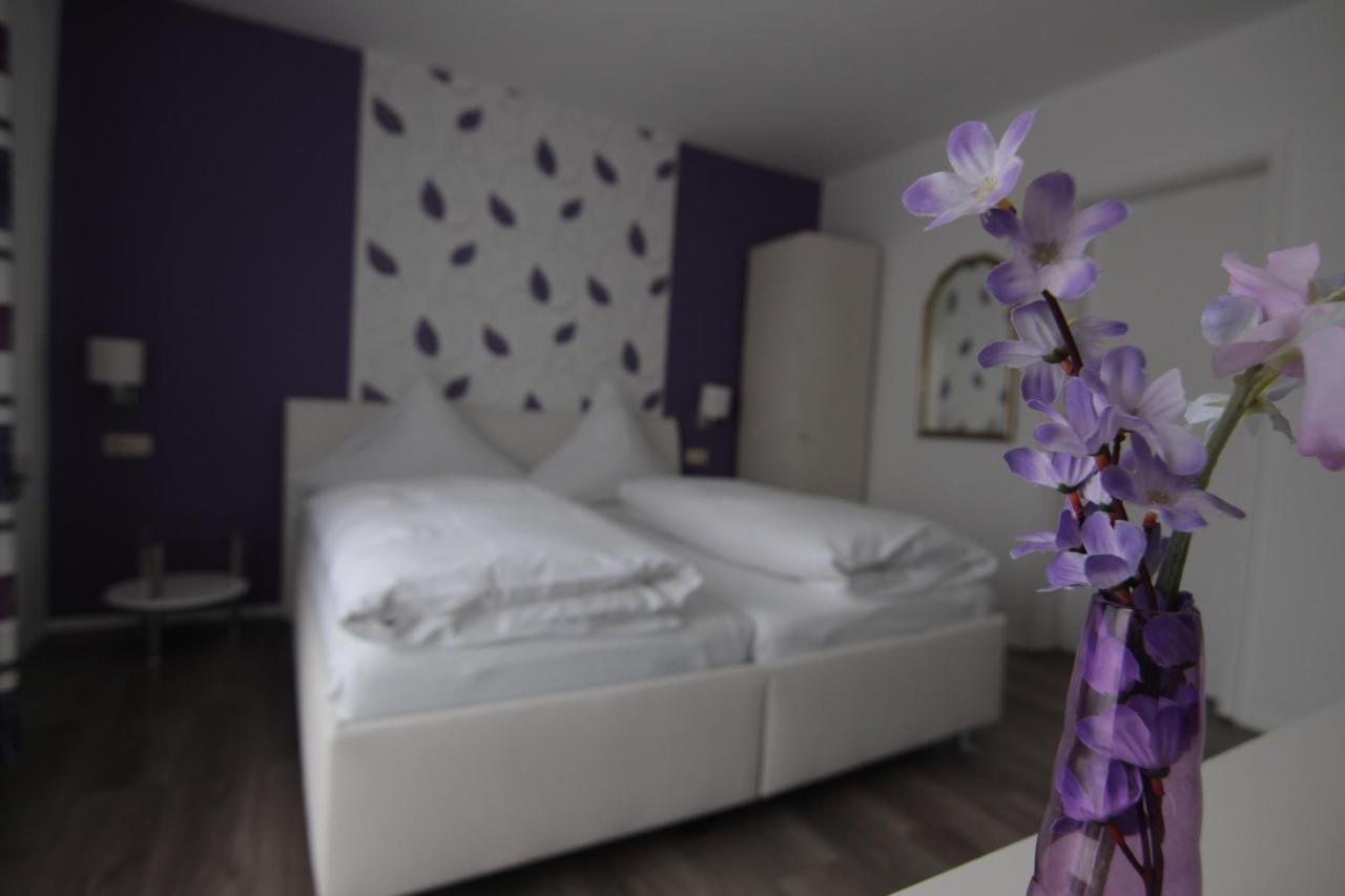 Hotel Linden Knüllwald エクステリア 写真